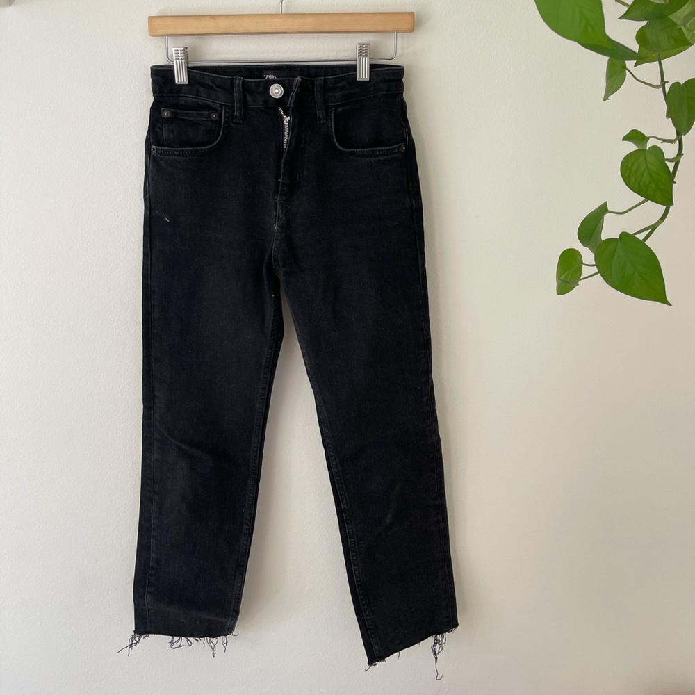 ZARA Cropped Straight Leg Jeans